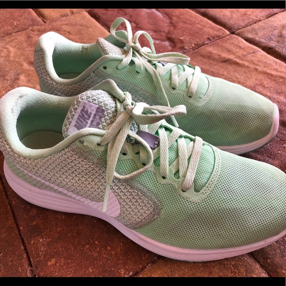 Nike Revolution 3 Women’s Running Shoe